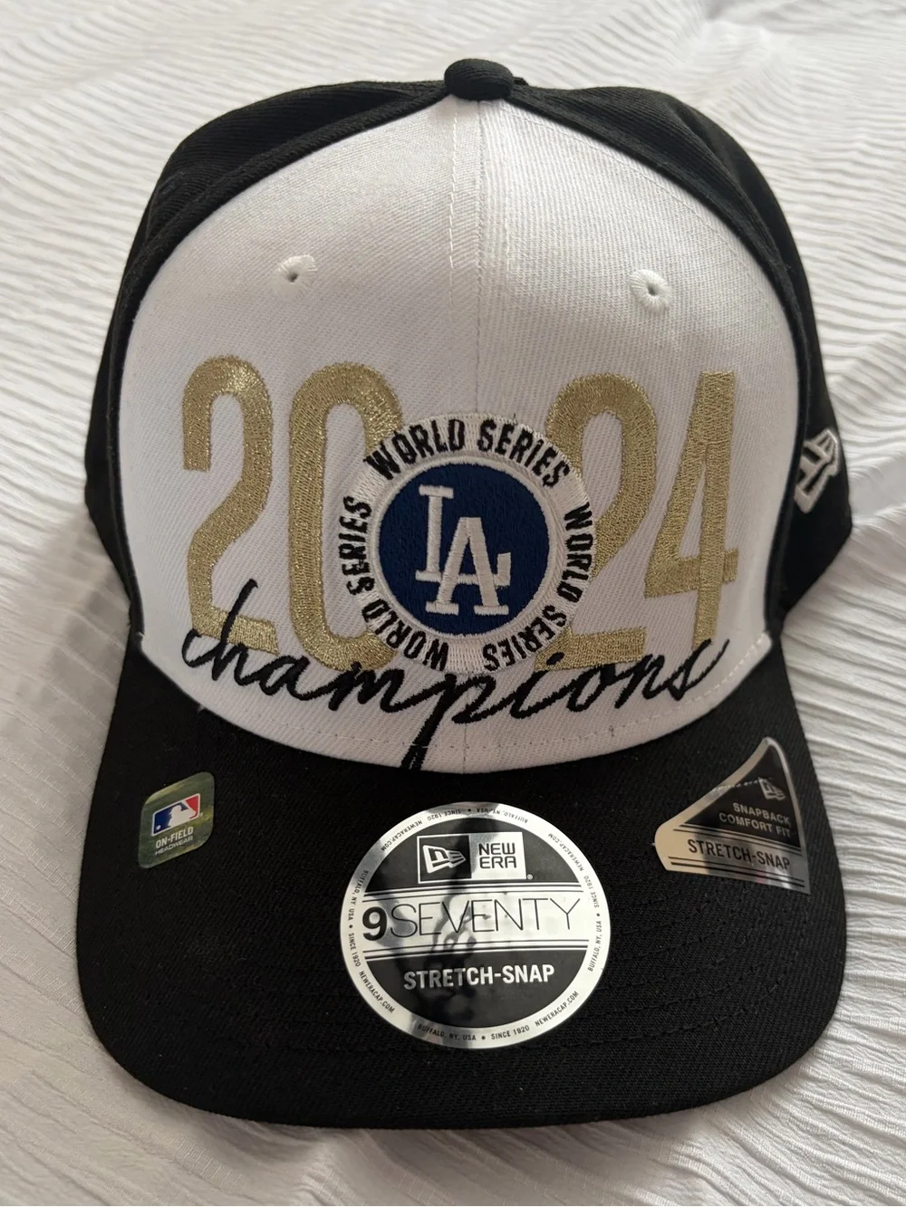 New Era LA Dodgers 2024 Champions Black, White & Gold Stretch-Snap Hat